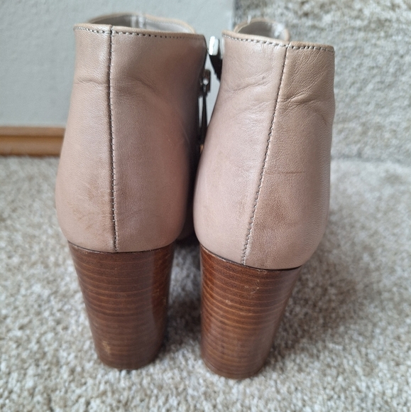 Zara Womens Tan Leather Pointed Toe Block Heel Side Zip Bootie Womens Size 6.5 - Picture 3 of 9
